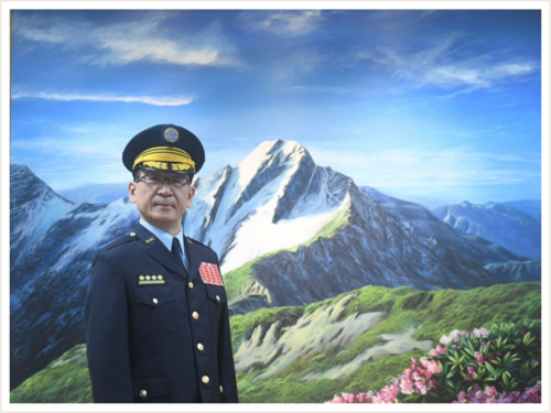林署長制服照