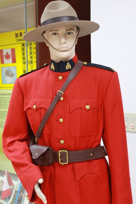 加拿大警察制服