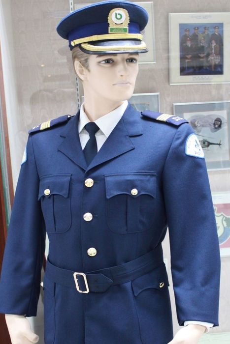 加拿大警察制服
