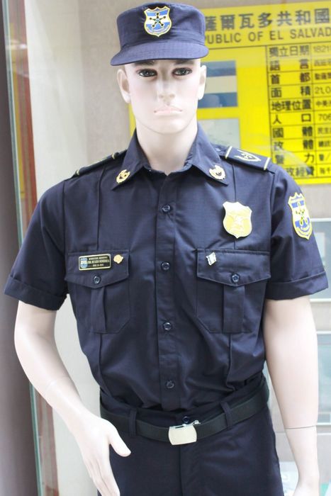 ﻿薩爾瓦多警察制服