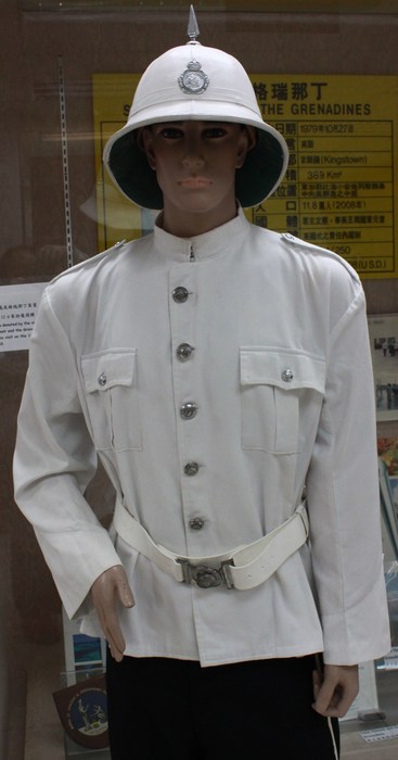 聖文森特島警察制服