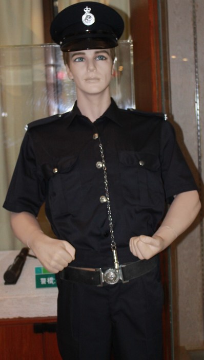 ﻿斐濟警察制服